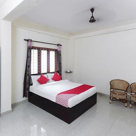 מלון Nedumkandam Oyo 49244 Green Castle Residency מראה חיצוני תמונה