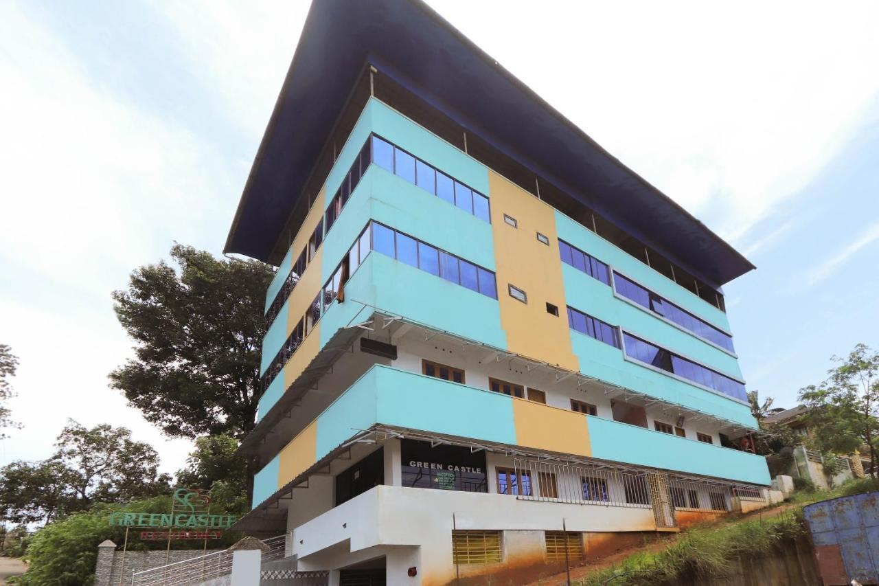 מלון Nedumkandam Oyo 49244 Green Castle Residency מראה חיצוני תמונה
