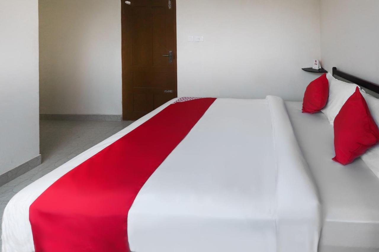 מלון Nedumkandam Oyo 49244 Green Castle Residency מראה חיצוני תמונה